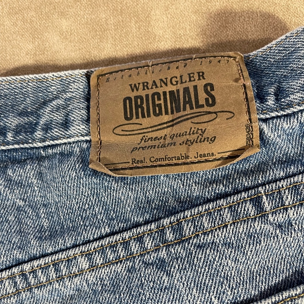 Wrangler Jean Shorts Relaxed Fit Size 32 - Picture 5 of 8